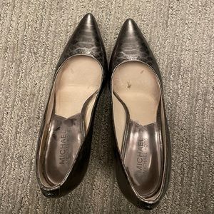 Gently used Michael Kors Silver Pump